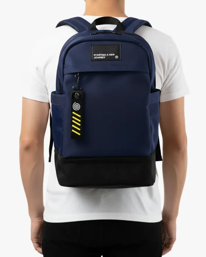 Morral Journey Croma Azul Modelo Hombre